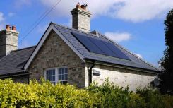 E.On offers £400 discount on roof-integrated solar for one-week period